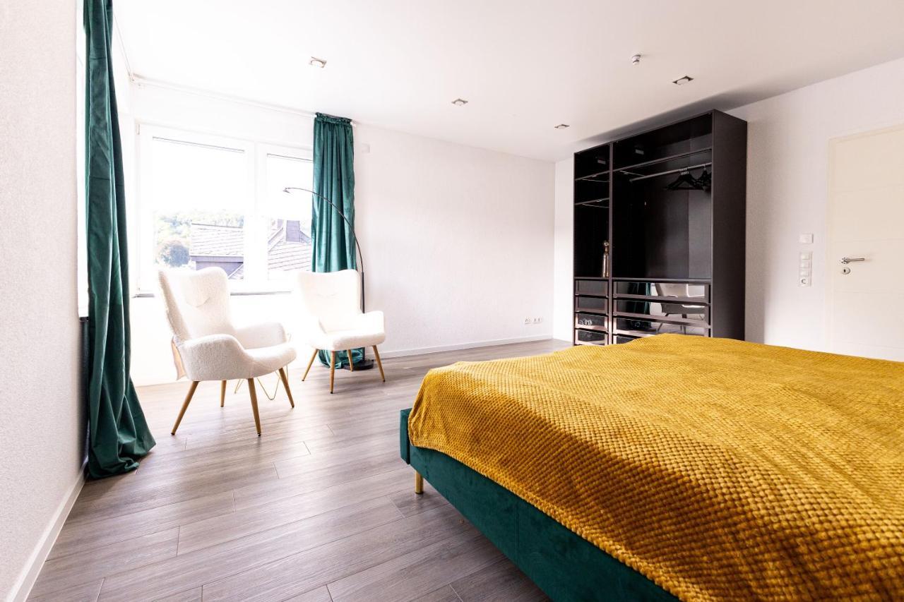 Design Apartment Zentral Fuer 6 In Andernach: Ausblick, Wifi, Kueche Экстерьер фото